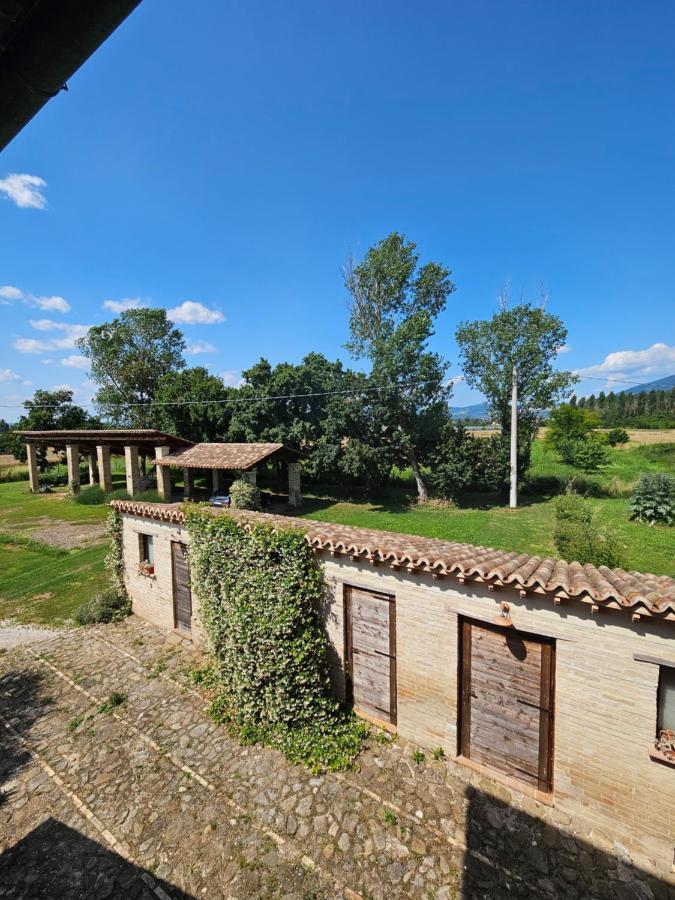 La Casa Dei Tigli Acomodação com café da manhã Cannara Exterior foto