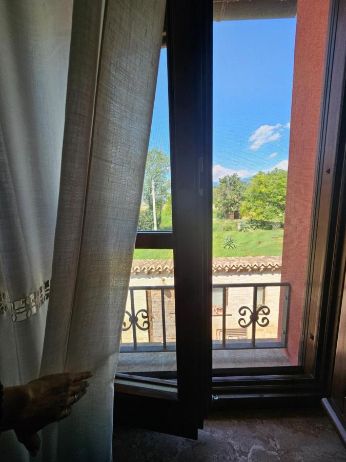 La Casa Dei Tigli Acomodação com café da manhã Cannara Exterior foto